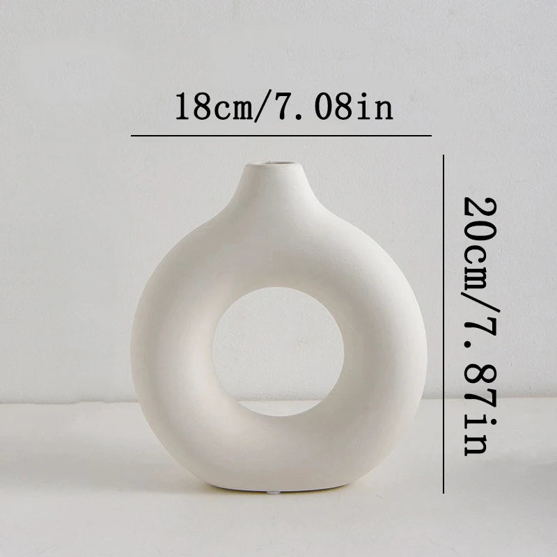 White vase with measurements: (D)18cm x (H)20cm