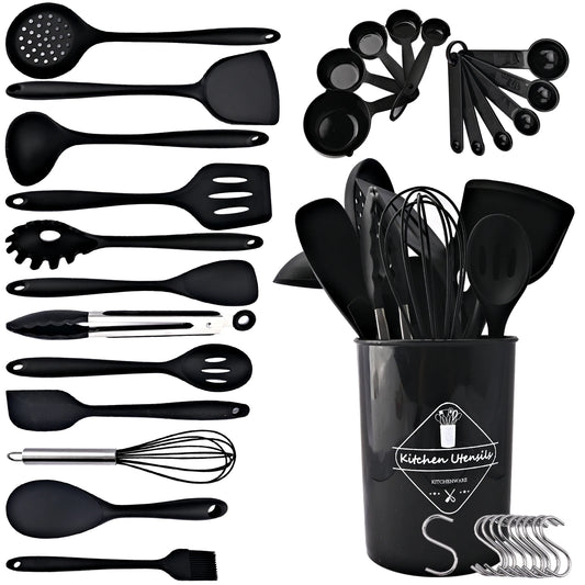 Black kitchen utensil set:
Shovel Spatula
Slotted Spoon
Slotted Turner
Ladle
Spagheti Server
Slotted Serving Spoon
Scraper
Serving Spoon
Tongs
Whisk
Rice Spoon
Brush
Utensil Holder
Measuring spoon set (11 pieces)
